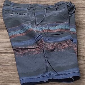 MEN'S EZEKIEL SHORTS